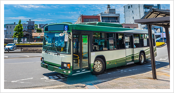 バスでご来院される方