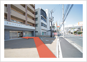 阪急西院駅、西大路四条方面から